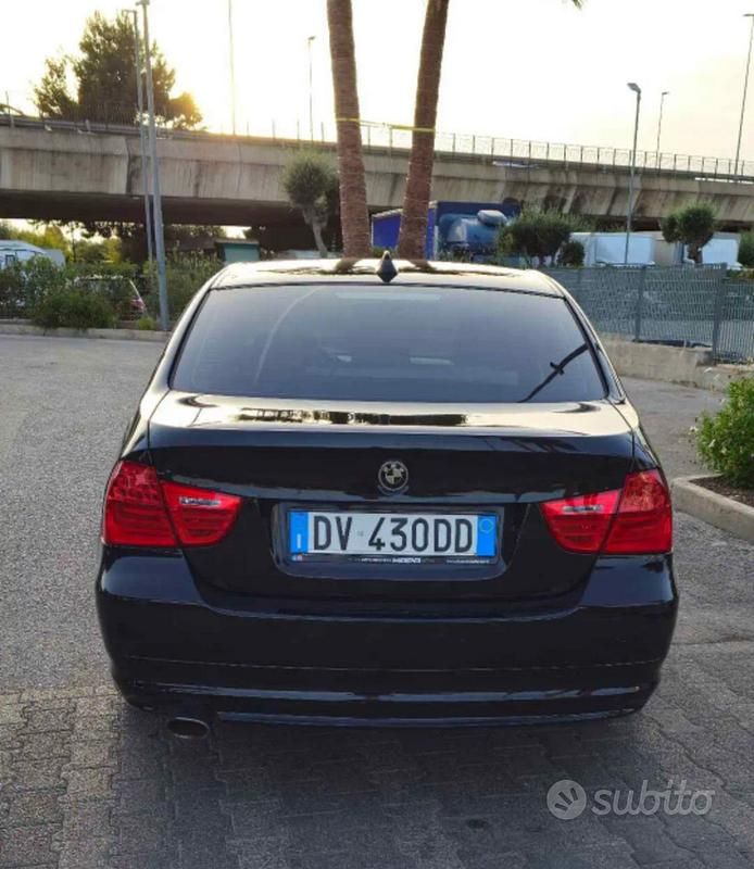 Usata BMW 320 177 CV (130 kW) 2009 Nero Berlina
