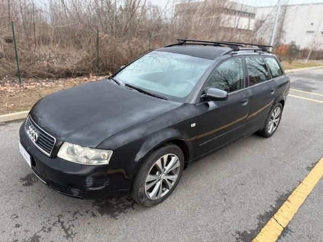 Blu Usata 2004 Audi A4 Station wagon | 1200 € (Ottimo prezzo) - Immagine 1/4