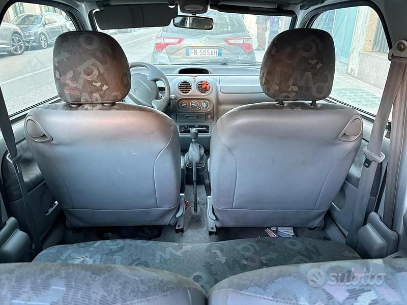 Usata Renault Twingo 2004 Grigio Utilitaria