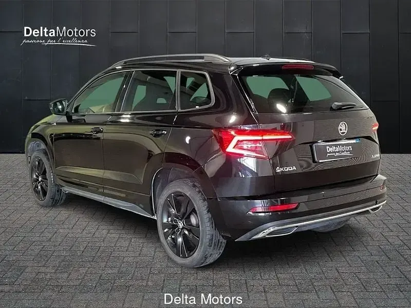Usata Skoda Karoq SportLine 116 CV (85 kW) 2019 Nero metallizzato SUV