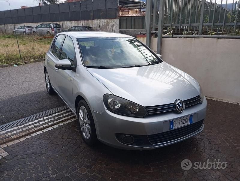 Usata VW Golf VI 105 CV (77 kW) 2011 Grigio Utilitaria