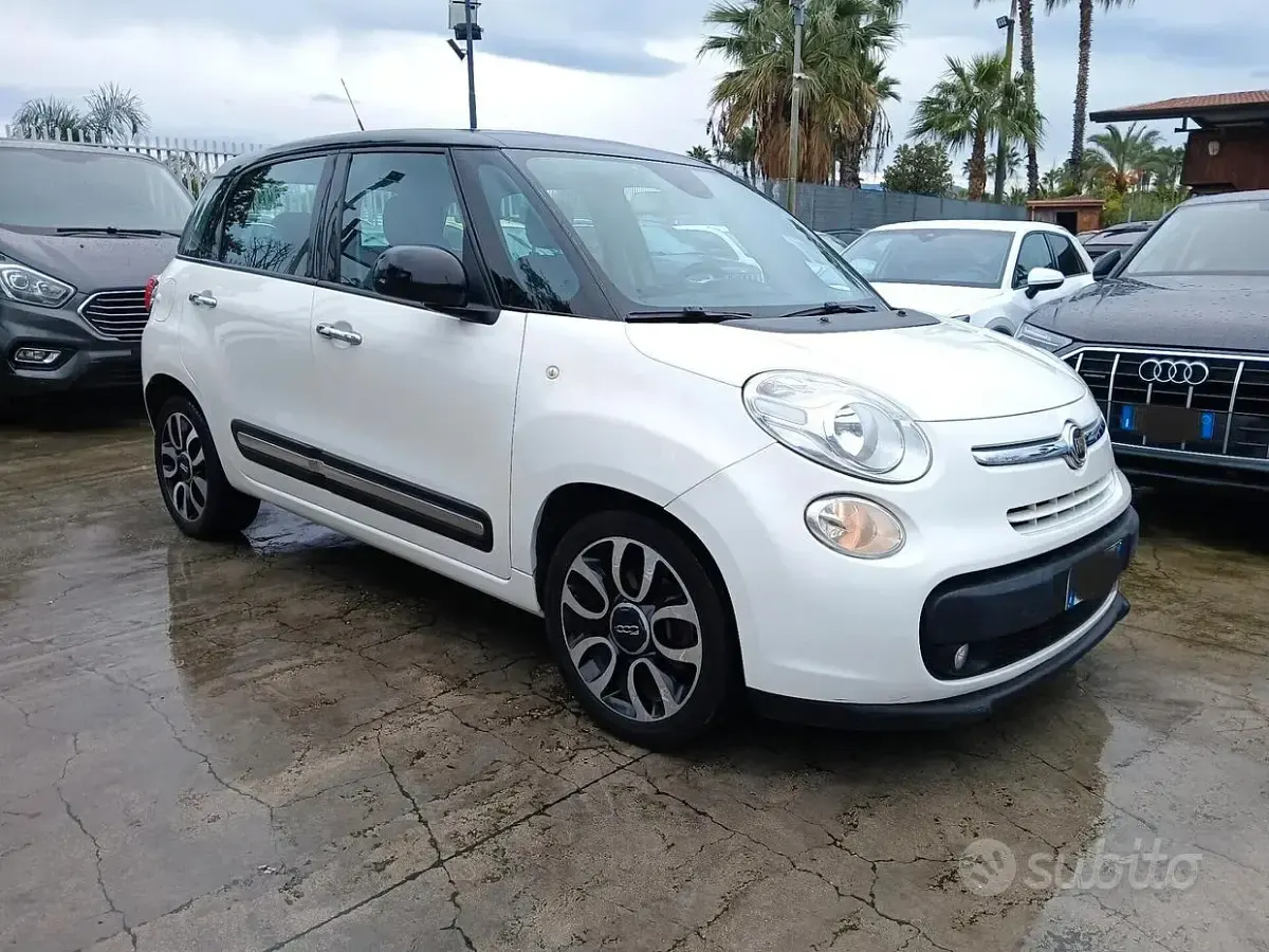 Usata Fiat 500L Lounge 85 CV (62 kW) 2012 Monovolume