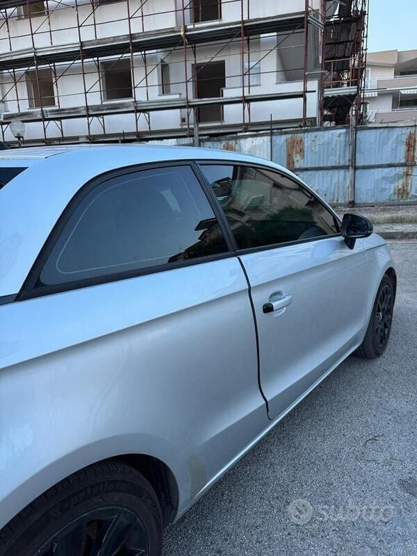 Usata Audi A1 105 CV (77 kW) 2010 Utilitaria