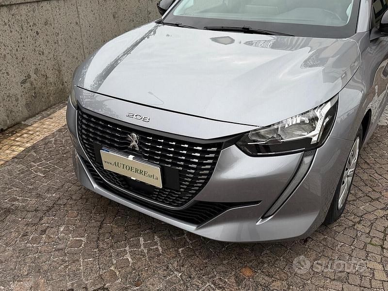 Usata Peugeot 208 Active 101 CV (74 kW) 2022 Grigio Utilitaria