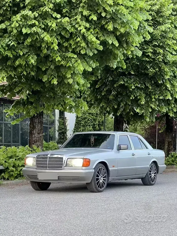 Usata Mercedes 300 SE 231 CV (169 kW) 1991 Grigio Berlina