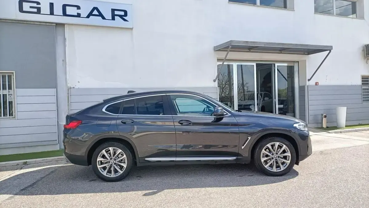 Usata BMW X4 190 CV (139 kW) 2021 Grigio SUV