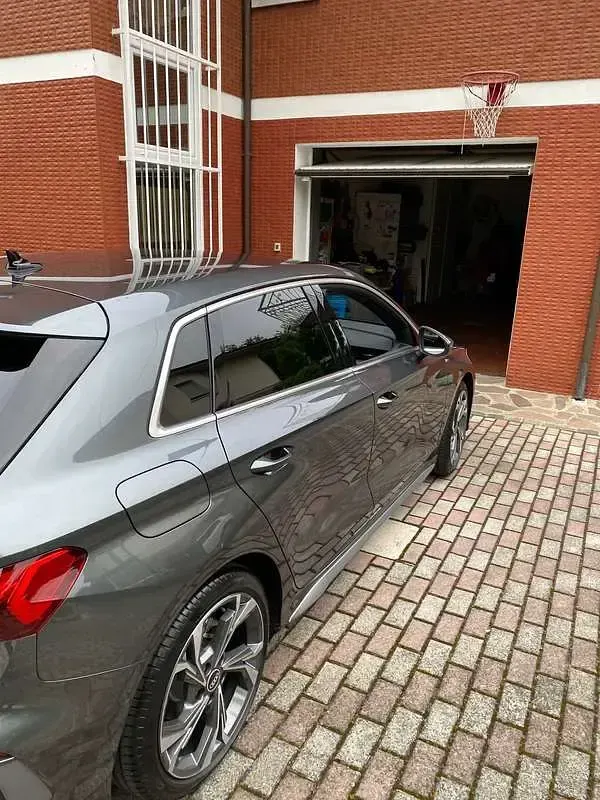 Usata Audi A3 S-Line 116 CV (85 kW) 2021 Grigio Berlina