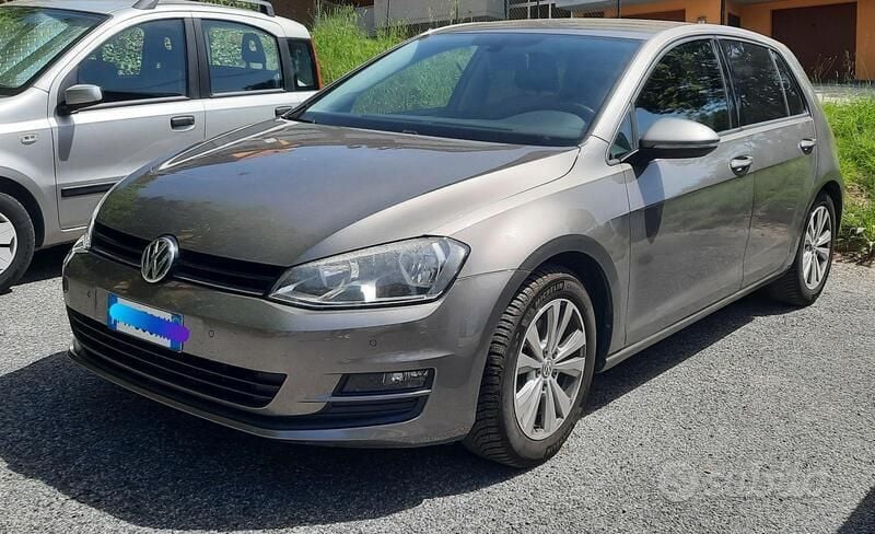 Usata VW Golf VII 110 CV (80 kW) 2017 Grigio Utilitaria