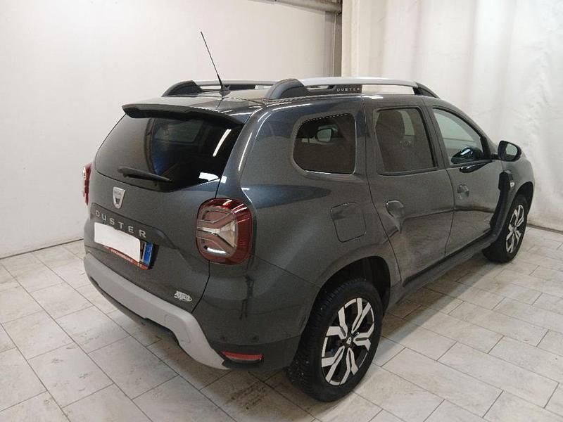 Usata Dacia Duster Prestige 101 CV (74 kW) 2022 Grigio SUV