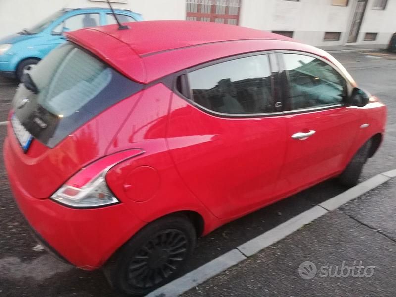 Usata Lancia Ypsilon Silver 2021 Rosso Utilitaria