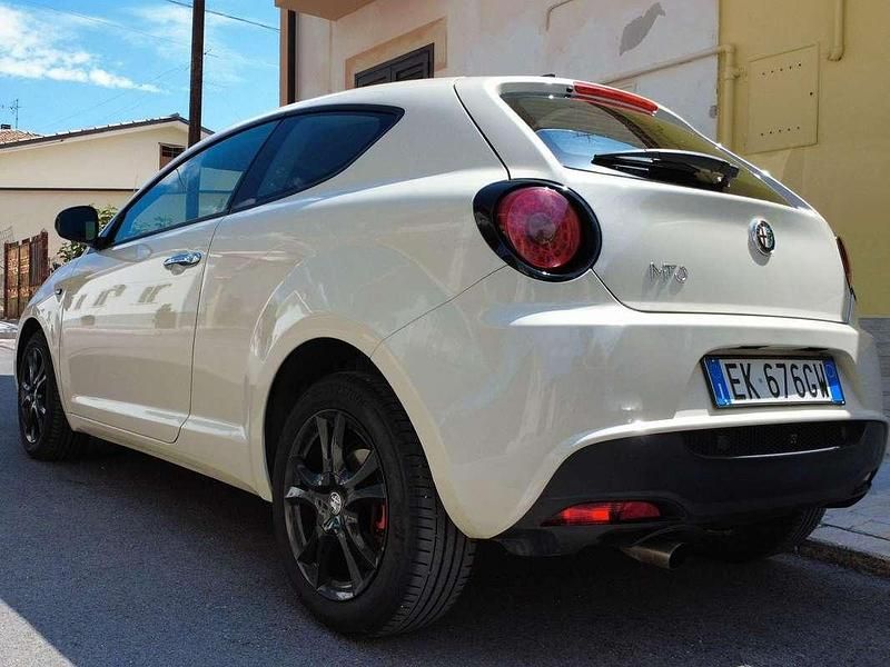 Usata Alfa Romeo MiTo Distinctive 95 CV (69 kW) 2011 Bianco Utilitaria