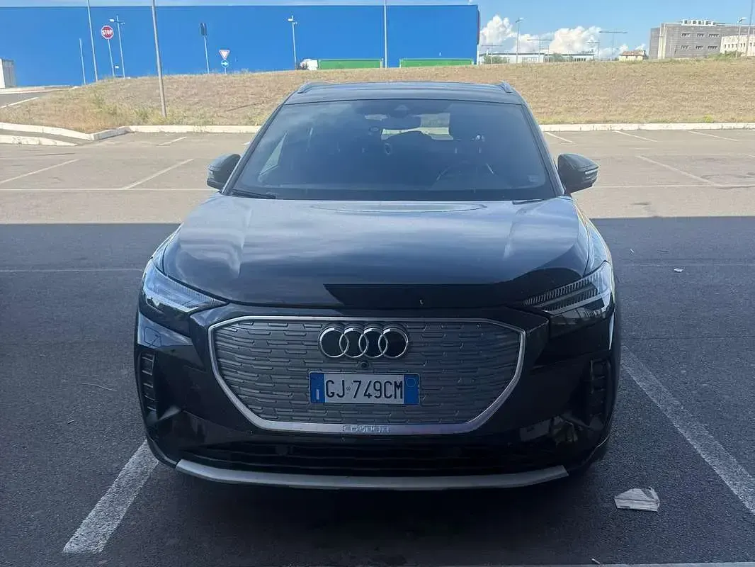Usata Audi Q4 e-tron Ambiente 69 kW (95 CV) 2022 Nero SUV