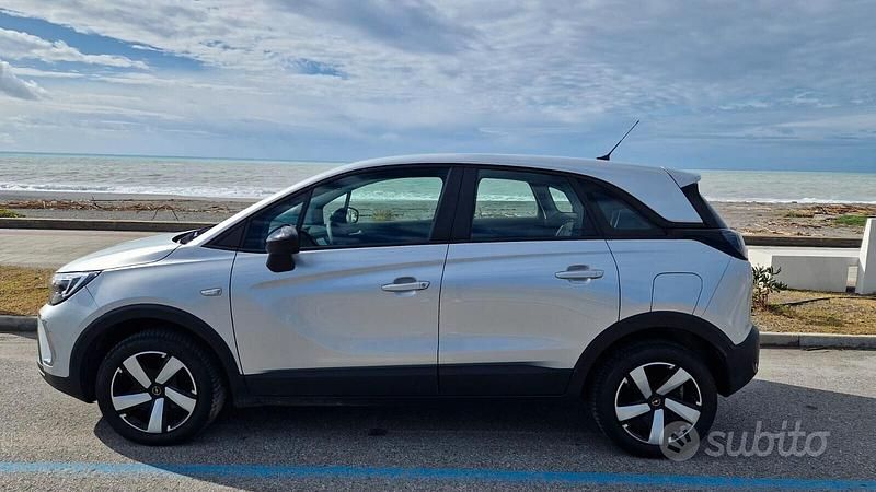 Usata Opel Crossland X Edition 110 CV (80 kW) 2022 Grigio SUV