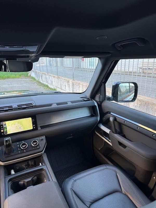Usata Land Rover Defender SE 200 CV (147 kW) 2023 Nero SUV
