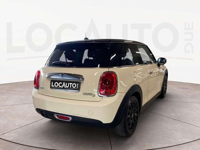 Usata Mini Cooper D 116 CV (85 kW) 2015 Bianco Utilitaria