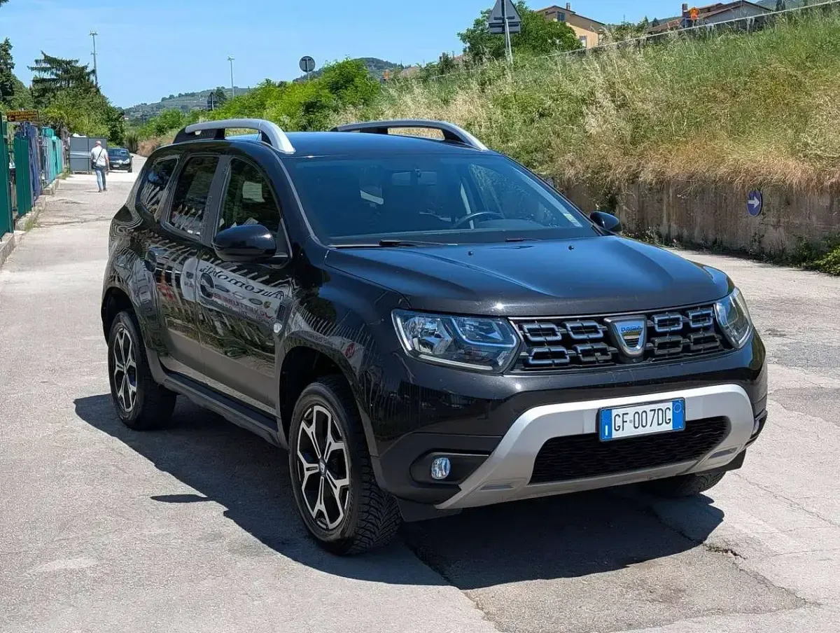 Usata Dacia Duster Anniversary 101 CV (74 kW) 2021 Nero SUV
