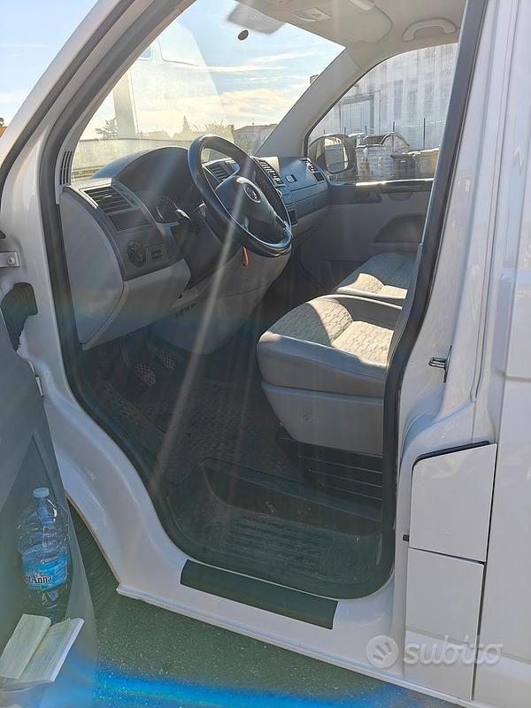 Usata VW Transporter 84 CV (61 kW) 2011 Bianco Furgone