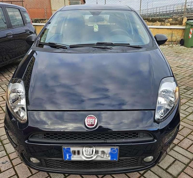Usata Fiat Punto Street 95 CV (69 kW) 2018 Blu/azzurro Utilitaria
