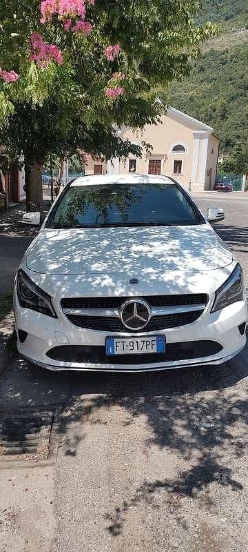 Usata Mercedes CLA220 Shooting Brake 170 CV (125 kW) 2019 Bianco Station wagon