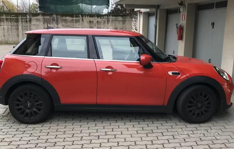 Usata Mini ONE 75 CV (55 kW) 2020 Utilitaria