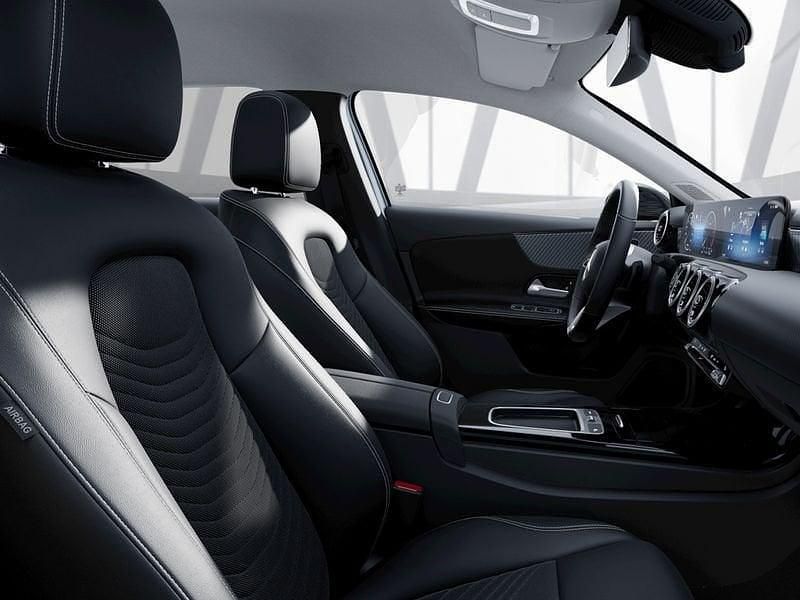 Nuova Mercedes A180 Advanced 116 CV (85 kW) 2026 Argento hightech Utilitaria