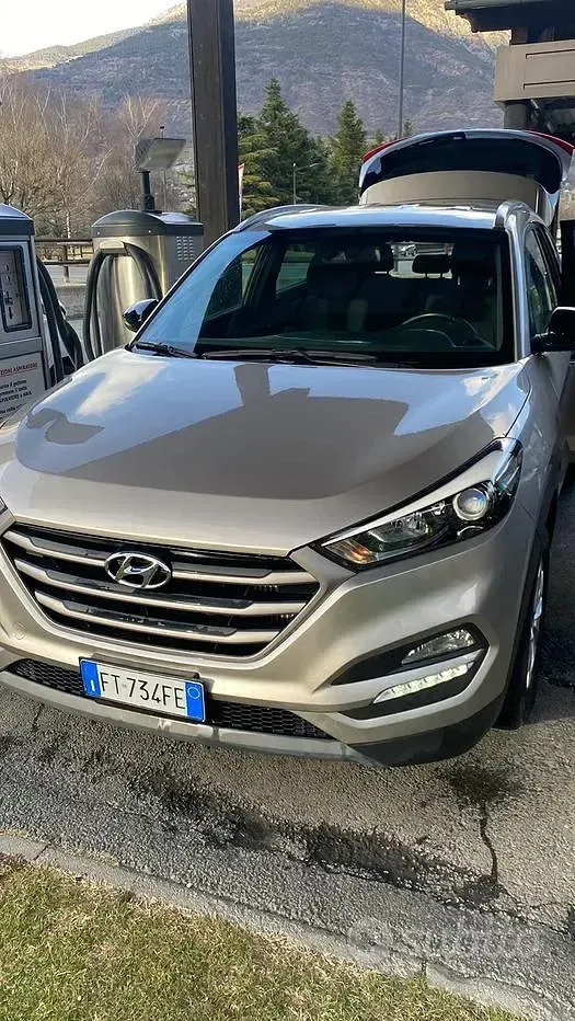Usata Hyundai Tucson GO! 116 CV (85 kW) 2018 Grigio SUV