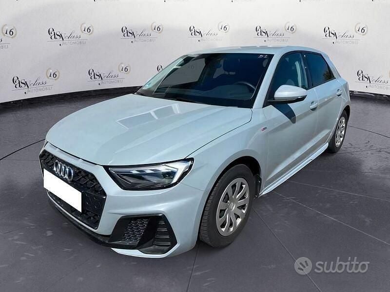 Usata Audi A1 Ambiente 116 CV (85 kW) 2024 Grigio Berlina