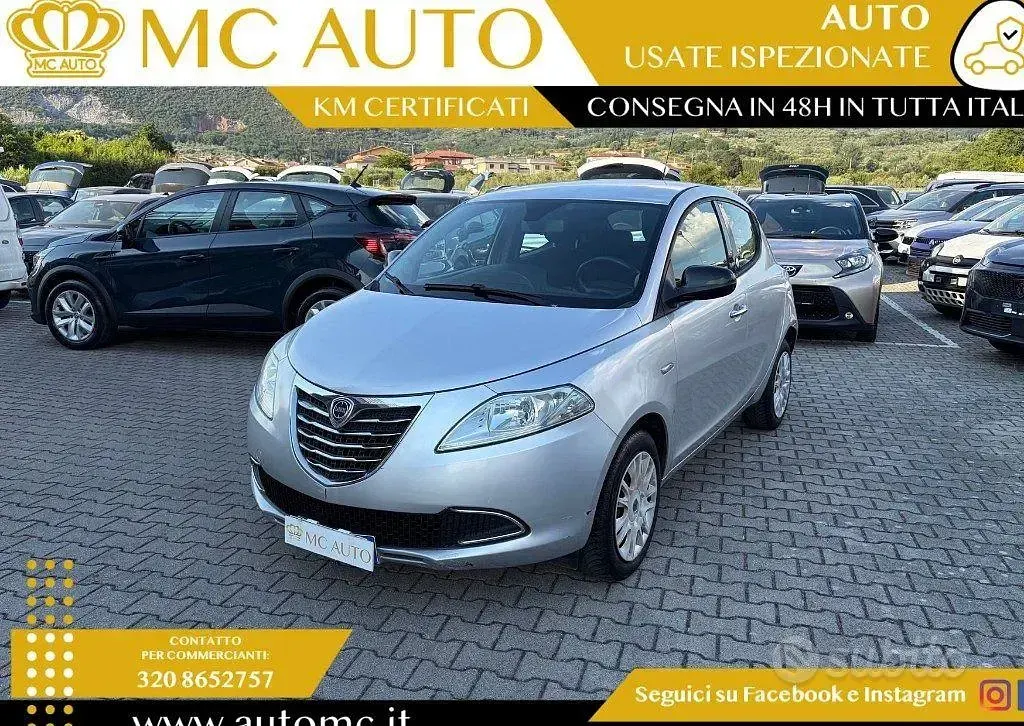 Usata Lancia Ypsilon Gold 69 CV (50 kW) 2013 Grigio Utilitaria