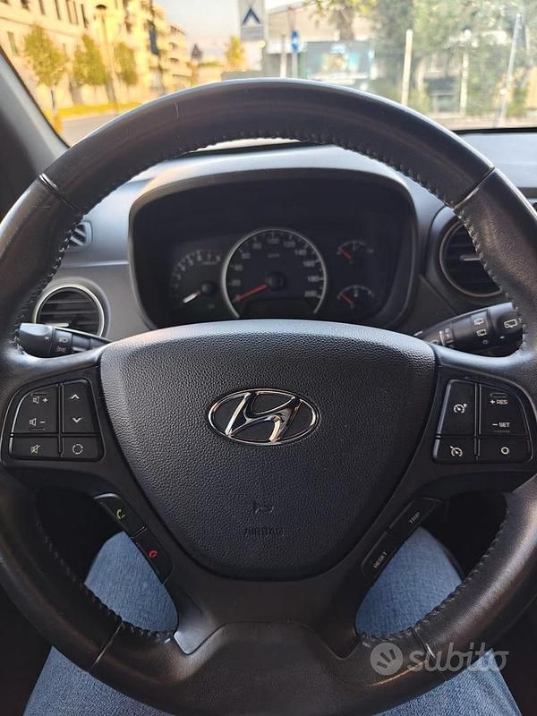 Usata Hyundai i10 GO! 2018 Grigio Utilitaria