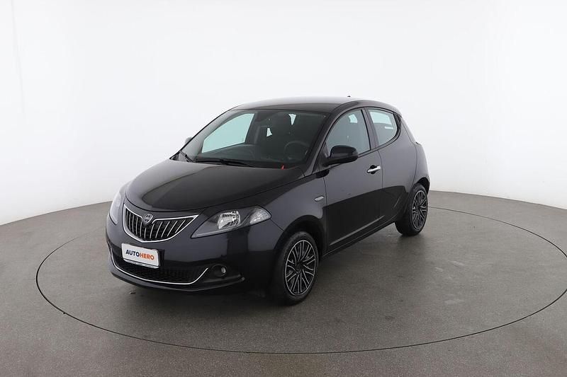Nero Usata 2022 Lancia Ypsilon Gold Due volumi | 12.799 € (Buon prezzo) - Immagine 1/3