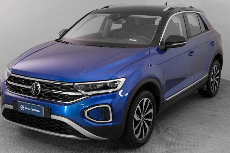 Blu metallizzato Usata 2022 VW T-Roc Style SUV | 24.500 € (Cara) - Immagine 1/4