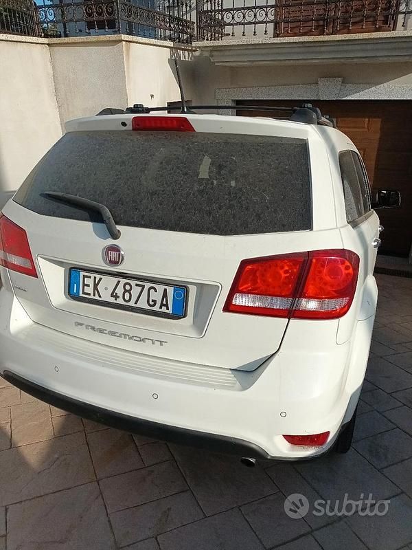 Usata Fiat Freemont 170 CV (125 kW) 2011 SUV