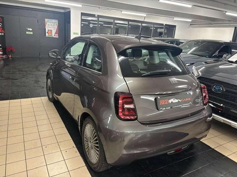 Usata Fiat 500e Icon 42 kW (58 CV) 2021 Grigio Utilitaria