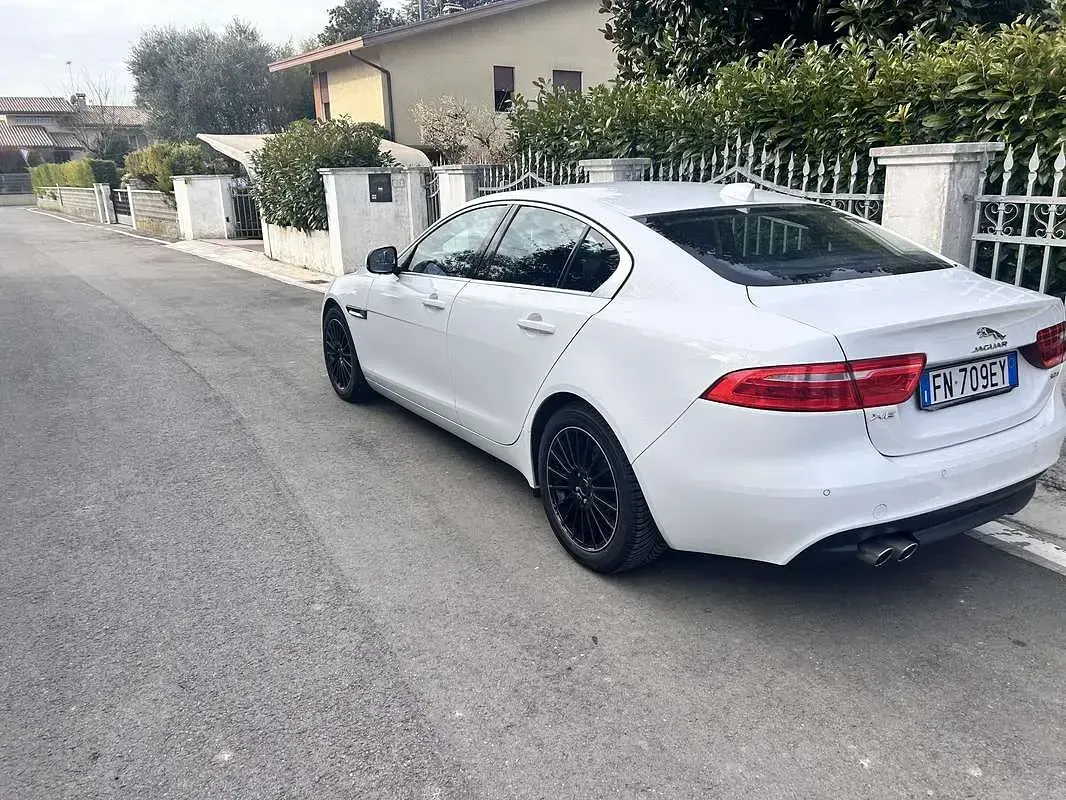 Usata Jaguar XE Business Edition 179 CV (131 kW) 2018 Berlina
