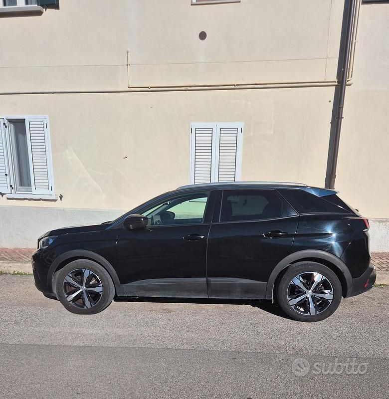 Usata Peugeot 3008 130 CV (95 kW) 2018 Nero SUV