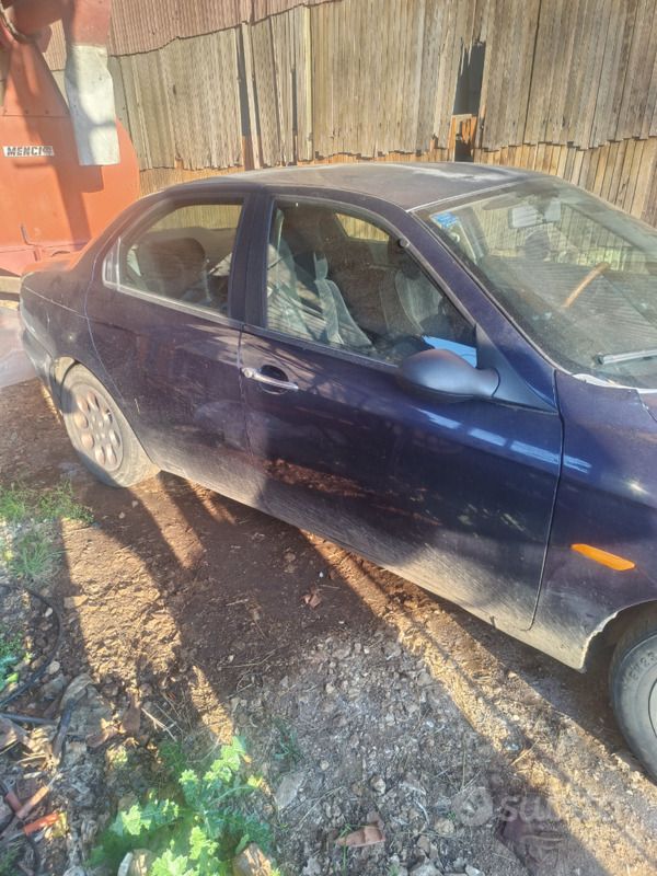 Usata 2005 Alfa Romeo 156 Tre volumi | 800 € - Immagine 1/1