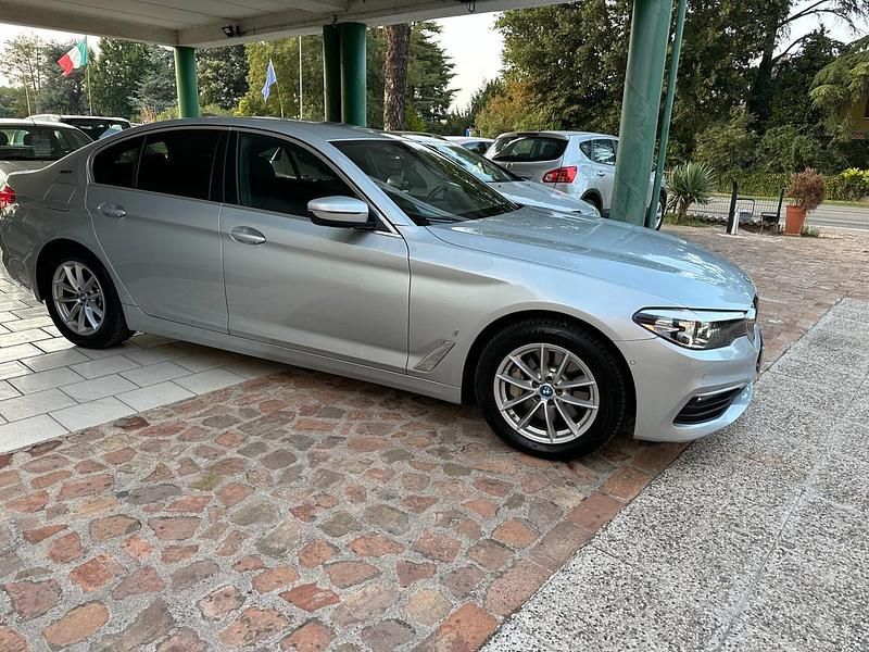 Usata BMW 530e 184 CV (135 kW) 2019 Argento Berlina