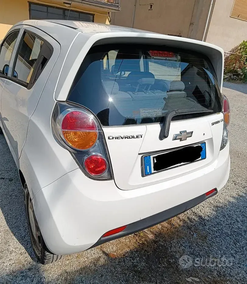 Usata Chevrolet Spark 68 CV (50 kW) 2011 Bianco Utilitaria