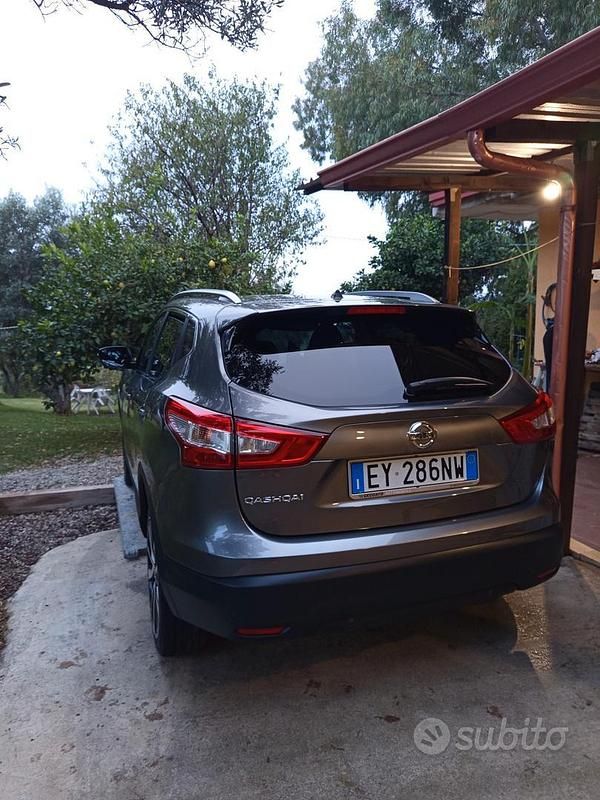 Usata Nissan Qashqai Tekna 2015 Grigio SUV