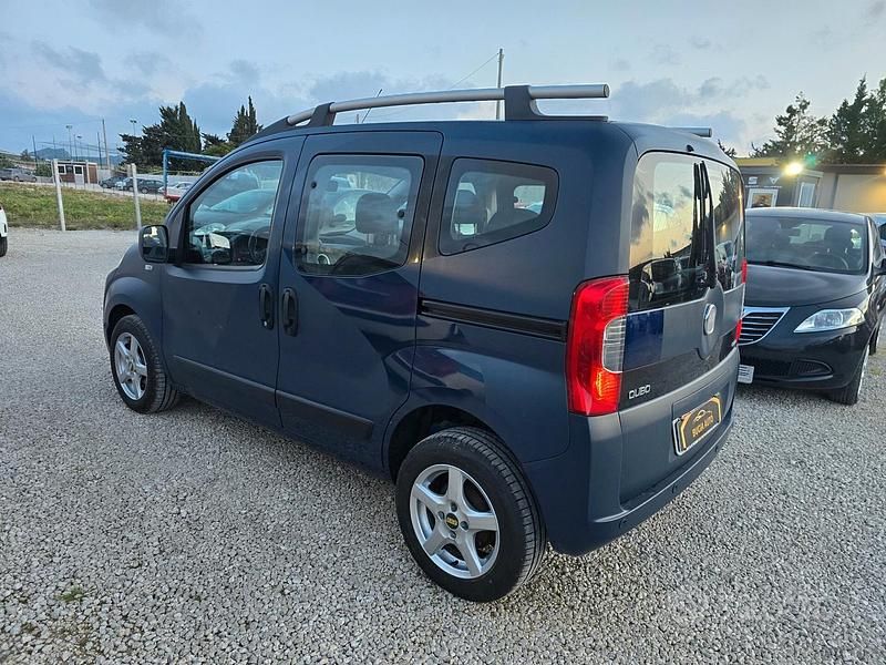 Usata Fiat Qubo Trekking 75 CV (55 kW) 2011 Blu Monovolume