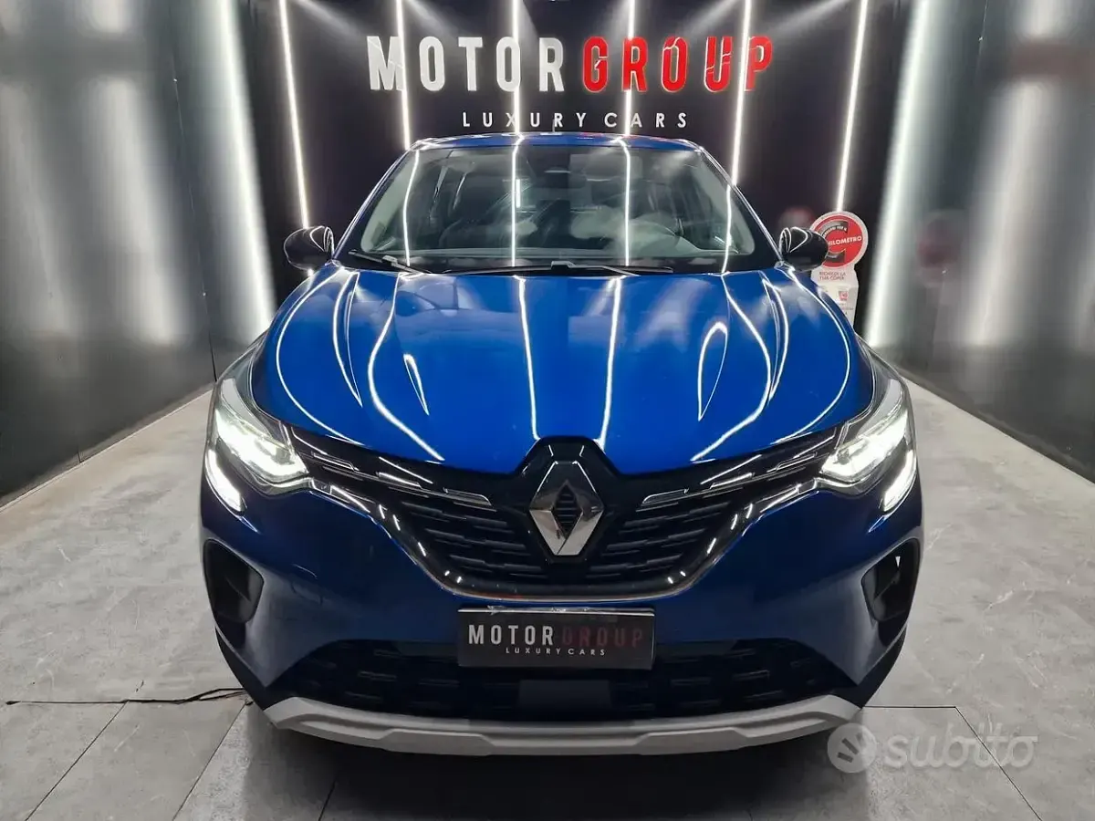 Usata Renault Captur Intens 92 CV (67 kW) 2022 Bluazzurro SUV
