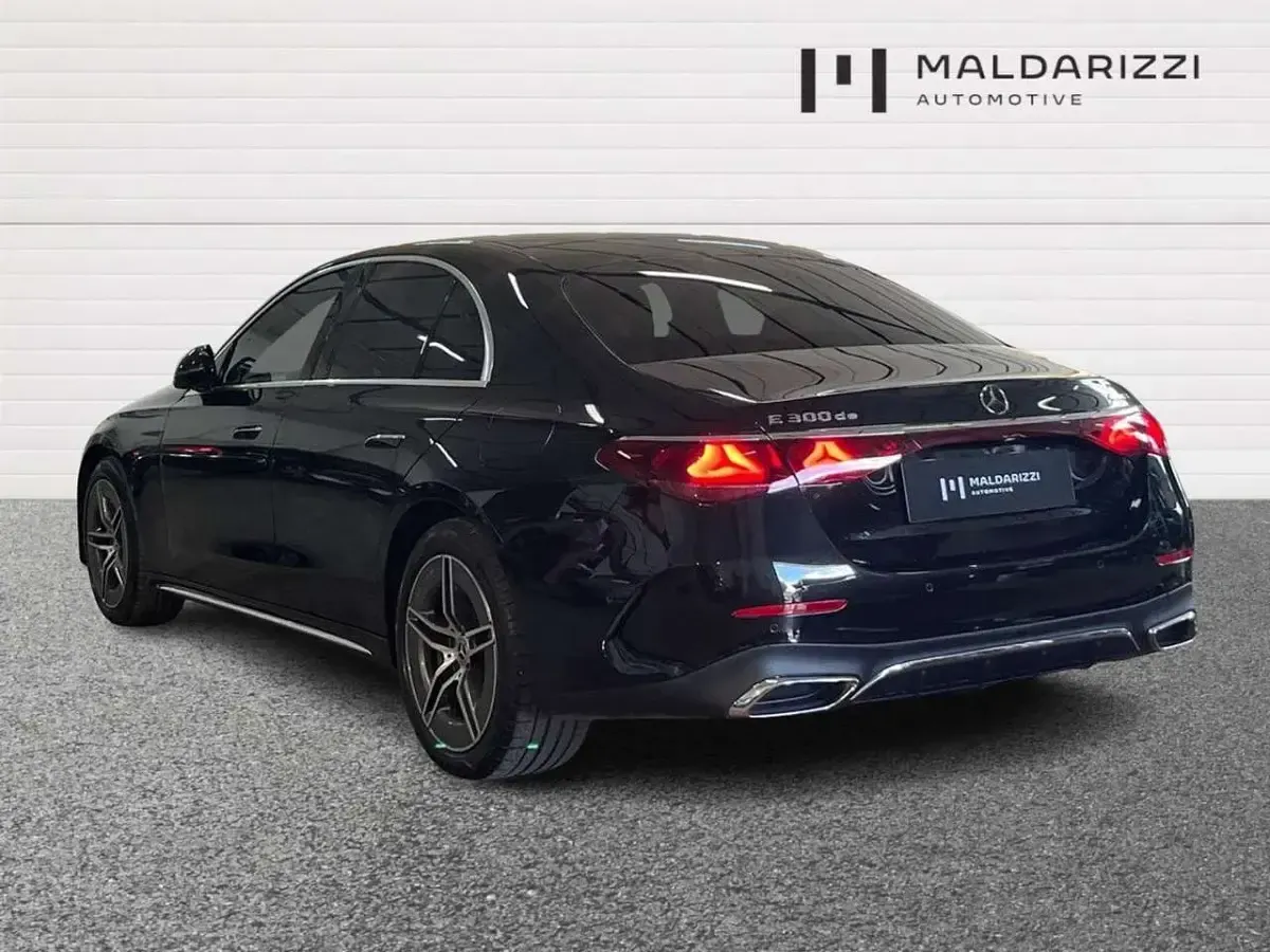 Usata Mercedes E300 AMG line 197 CV (144 kW) 2025 Nero ossidiana Berlina