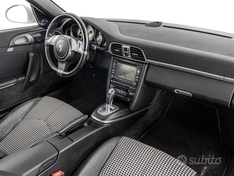 Usata Porsche 911 Carrera 4S Cabriolet 385 CV (283 kW) 2009 Bianco Cabrio