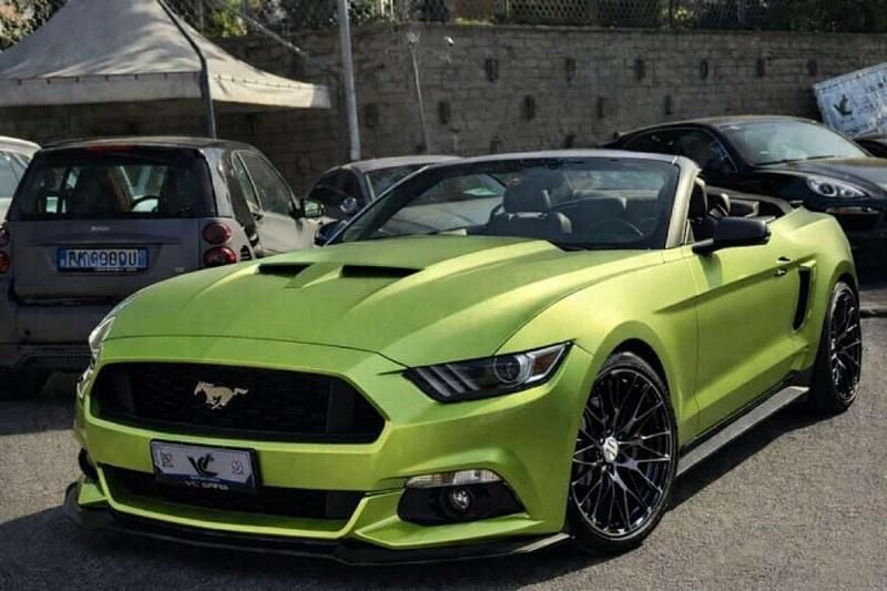 Usata Ford Mustang Convertible 317 CV (233 kW) 2016 Argento Cabrio