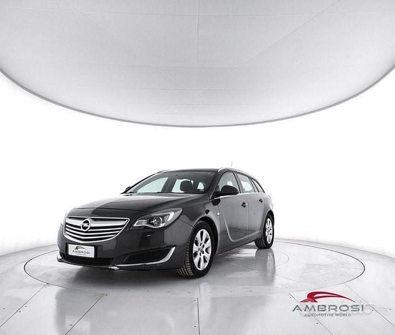 Grigio Usata 2014 Opel Insignia | 4000 € (Super prezzo) - Immagine 1/4