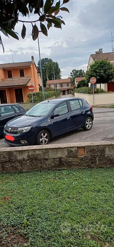 Usata Dacia Sandero 90 CV (66 kW) 2019 Blu Utilitaria