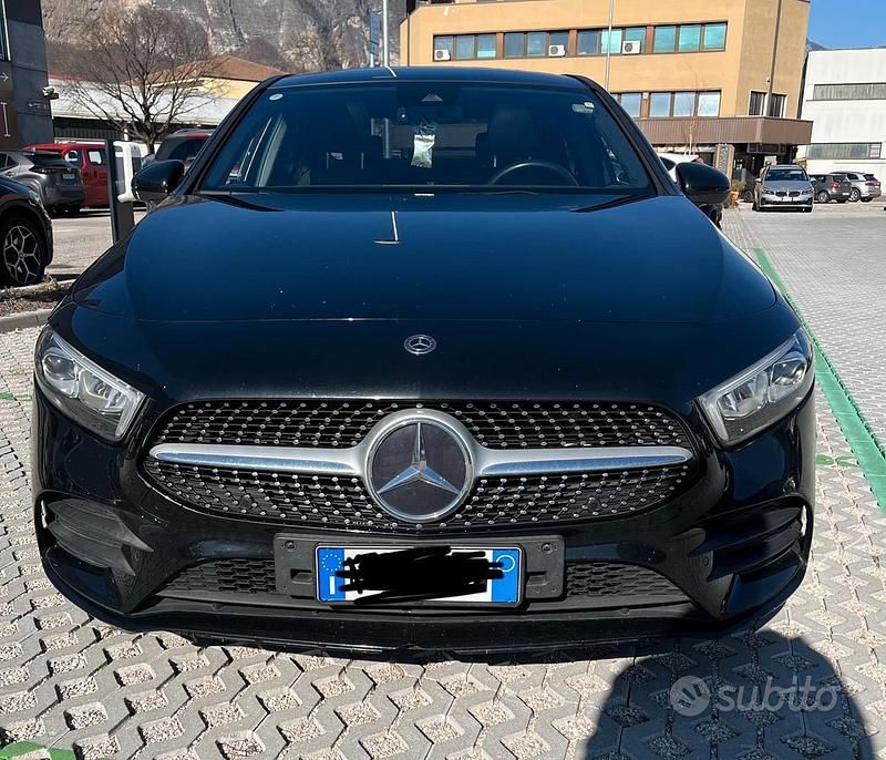 Usata Mercedes A200 AMG line 150 CV (110 kW) 2020 Nero Berlina