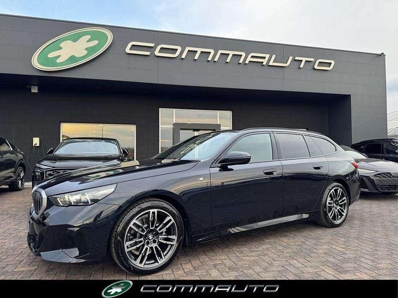 Usata BMW 520 M Sport 197 CV (144 kW) 2025 Blu Station wagon