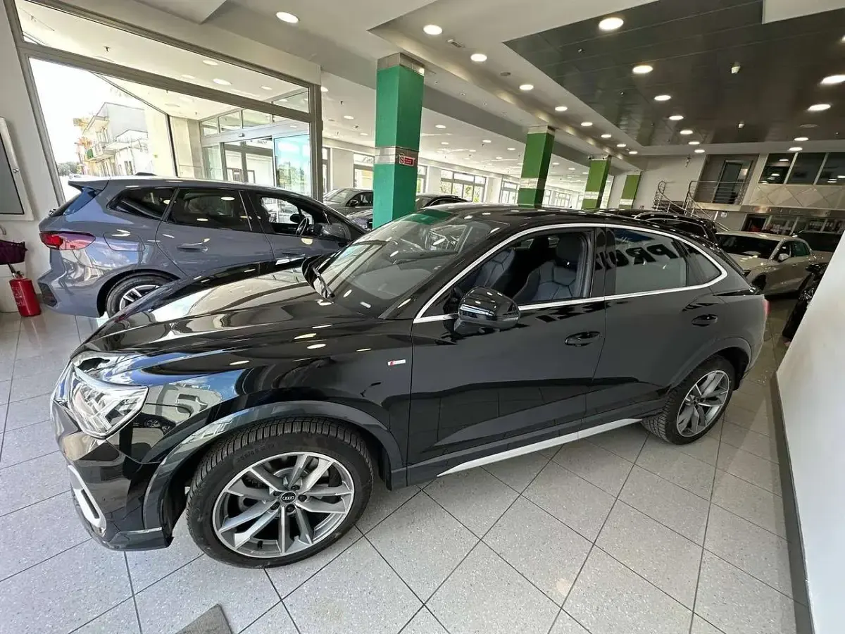 Usata Audi Q3 Sportback S-Line 200 CV (147 kW) 2022 Nero SUV