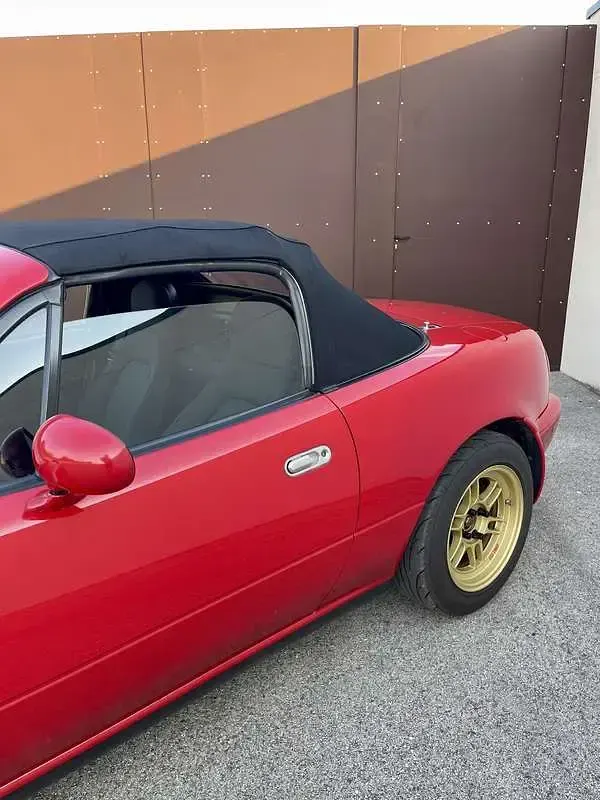 Usata Mazda MX5 116 CV (85 kW) 1990 Rosso Cabrio